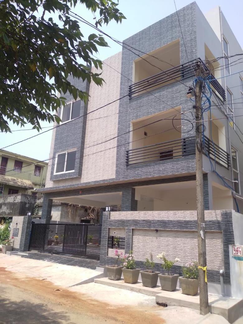 Bed and Breakfast The Nest Bhubaneswar Esterno foto
