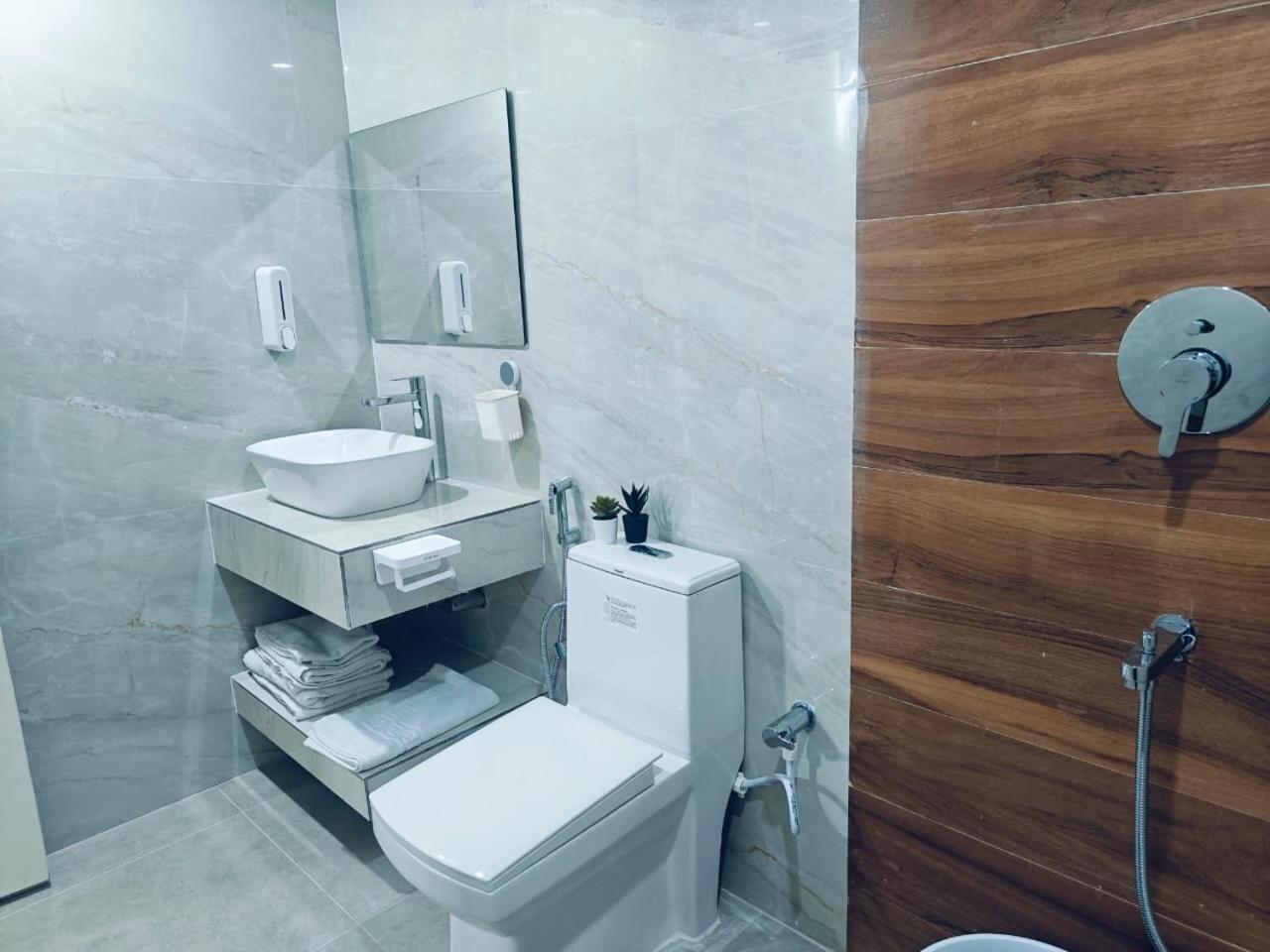 Bed and Breakfast The Nest Bhubaneswar Esterno foto